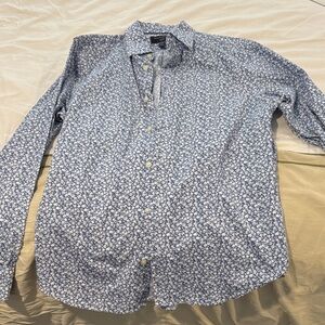 Banana Republic Blue and White Patterned Shirt